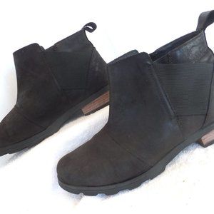 SOREL Black Leather Flat EMELIE™ CHELSEA Boots ***